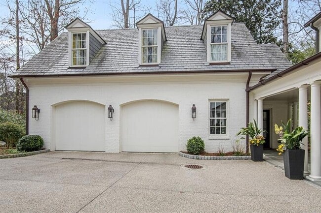 Photo - 506 Argonne Dr NW House