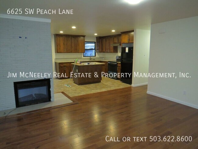 Foto del edificio - 1 Level Home In Quiet Neighborhood