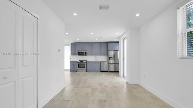 Foto del edificio - 3823 Thomas Ave