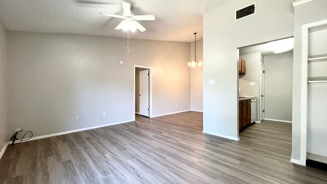 Foto del edificio - 11953 Sunhillow Bend