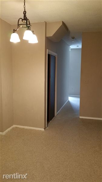 Primary Photo - 273 Rose St