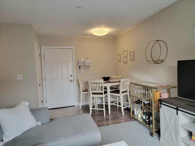 Building Photo - 111 W 8th St