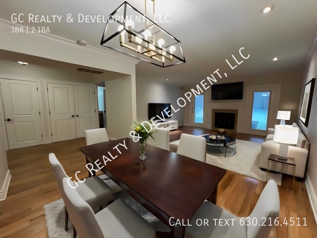 Building Photo - ***GREAT WESTMONT LOCATION / 3 BDRM / 2.5 ...