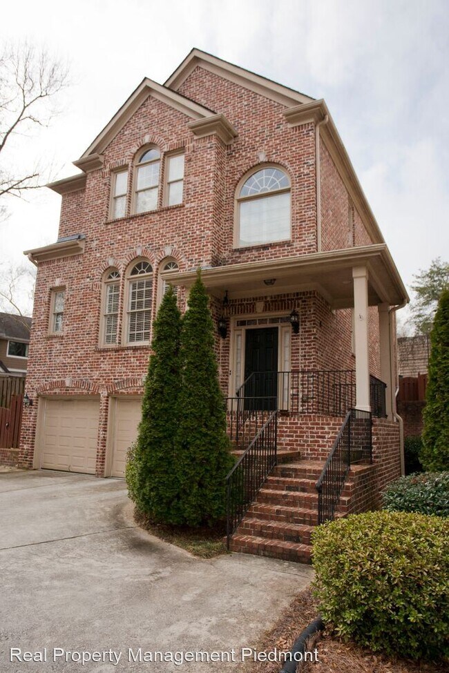 Foto del edificio - 4 br, 3.5 bath House - 883 Lenox Court NE