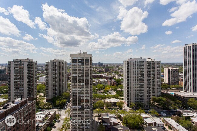Foto del edificio - 1415 N Dearborn St