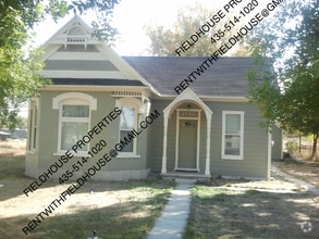 Building Photo - 3322 S Main St