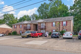 Building Photo - 1239 Parkway Pl