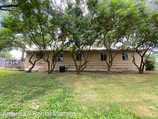 Building Photo - 3 br, 1 bath House - 128 Mobile Ave