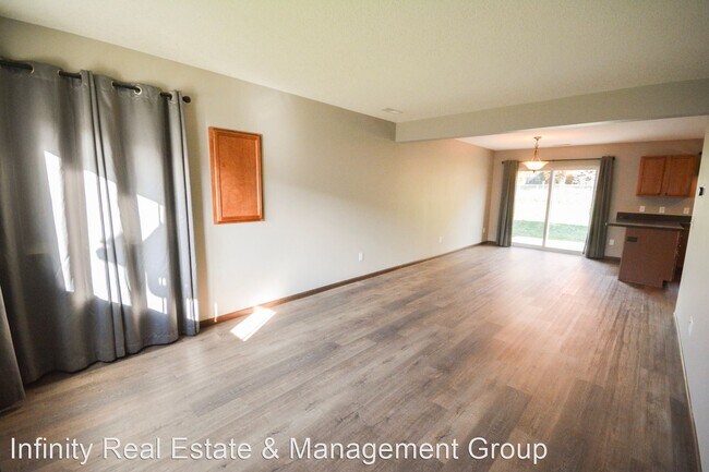 Building Photo - 3 br, 1.5 bath House - 5103 61st St NW