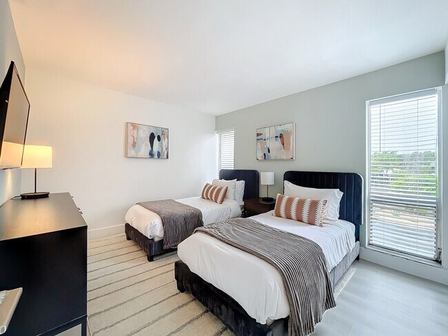 Foto del edificio - 1401 SE 15th St