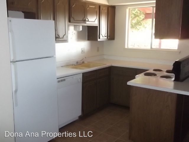 Building Photo - 2338-2338 Saturn Cir
