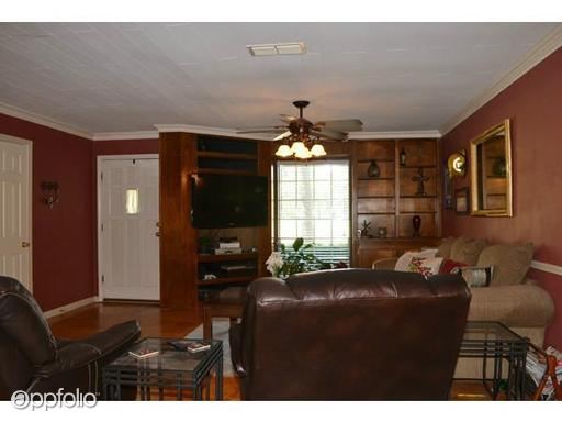 Building Photo - 9423 Blom Blvd
