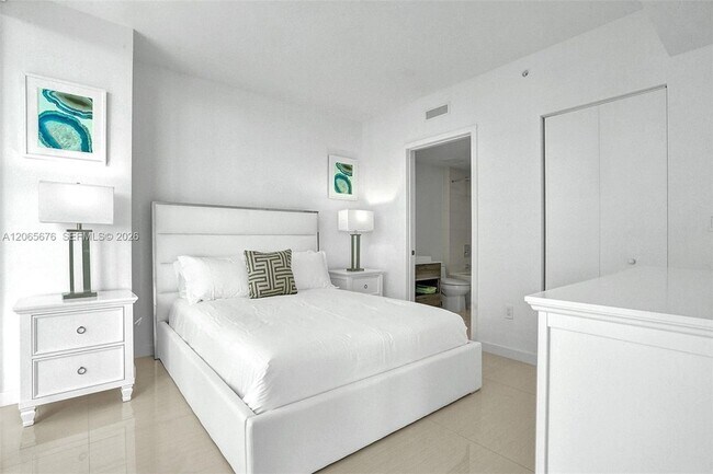 Building Photo - 1300 S Miami Ave