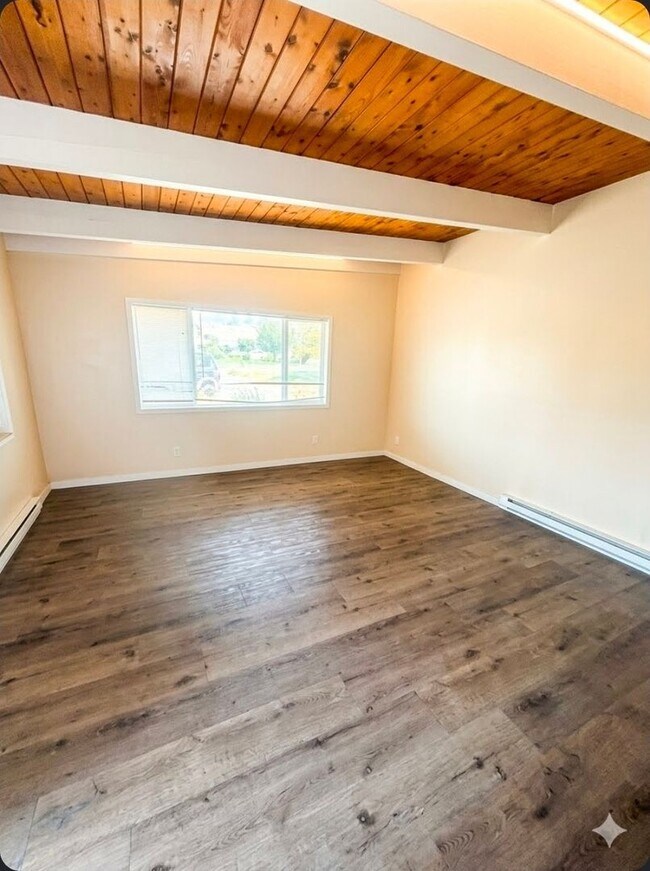 Foto del edificio - 7733 McDougal Ave NE