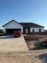 Building Photo - 1325 E 477th Rd