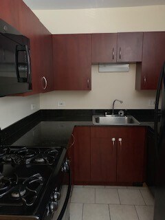 Foto del edificio - 2642 W Foster Ave