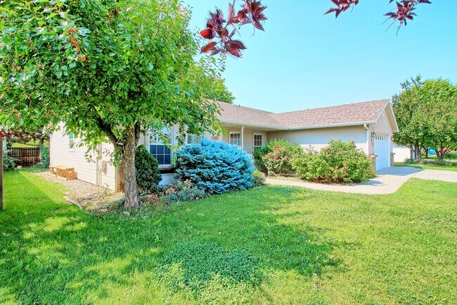 Foto del edificio - 598 Garnet Dr