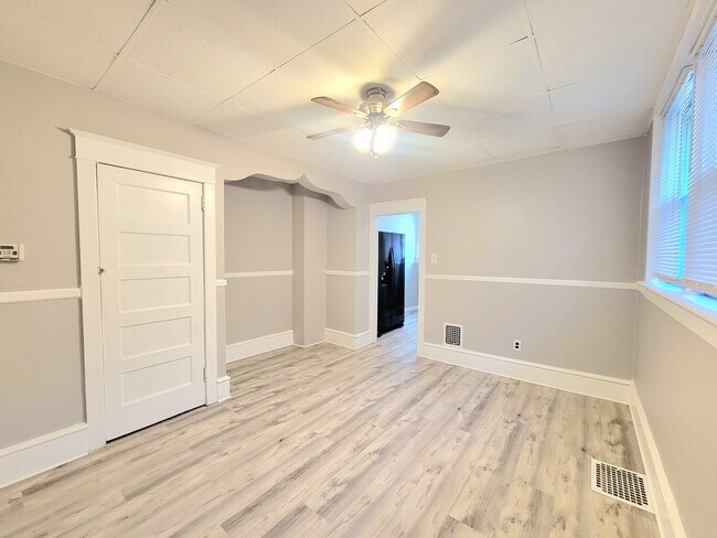 Foto del edificio - 602 Powell St