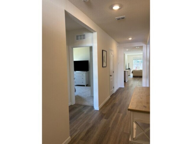 Foto del edificio - 4 bedroom House in Ocoee