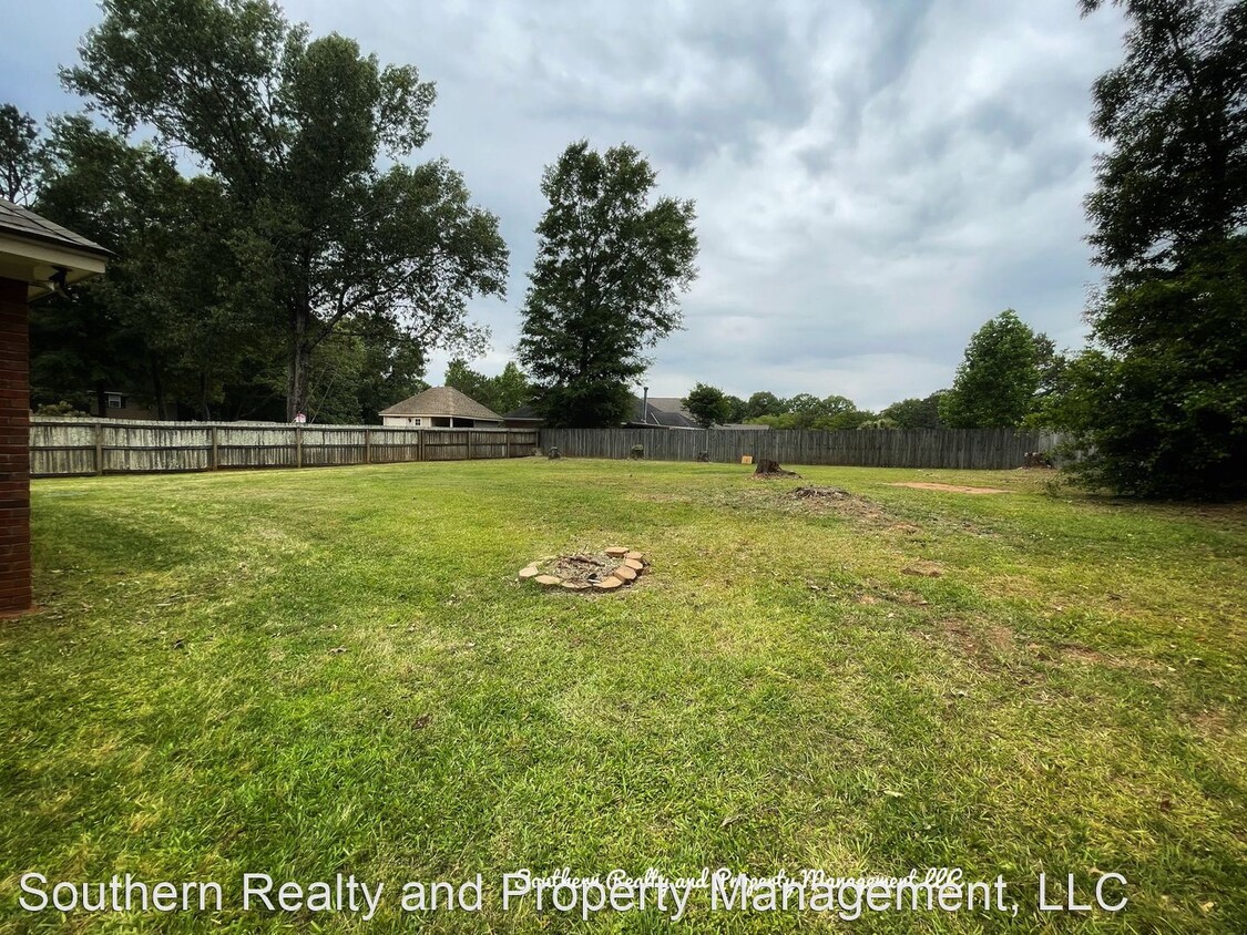 Primary Photo - 3 br, 2 bath House - 1935 Emerald Mountain...