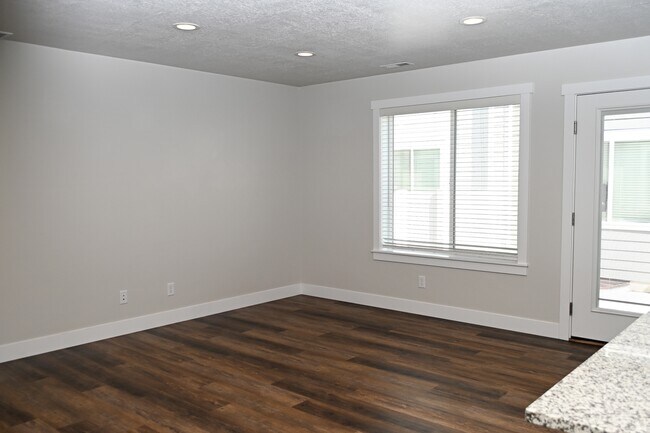 Foto del edificio - 2778 W 4175 S