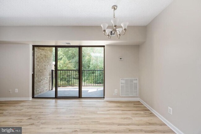 Foto del edificio - 11659 Stoneview Square