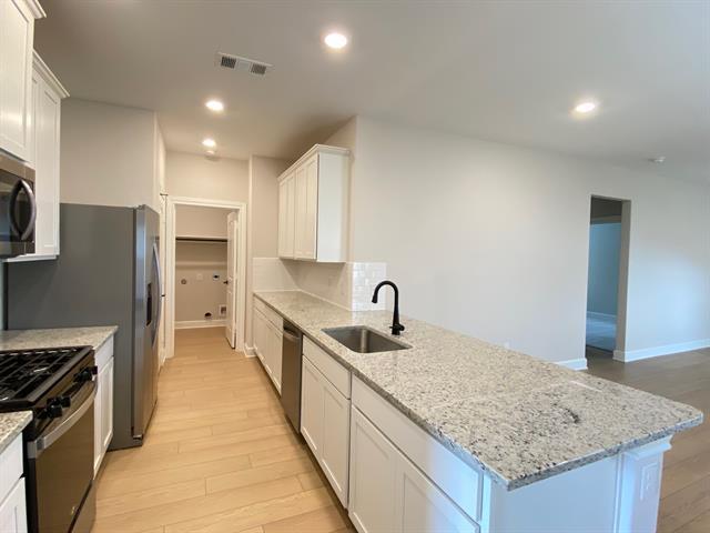 Foto del edificio - 1212 Ginsburg Ln