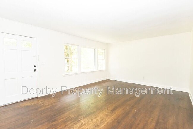 Foto del edificio - 4709 Colonial Dr