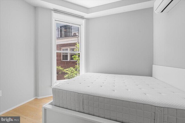 Foto del edificio - 1474 Belmont St NW