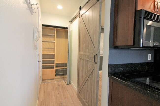 Foto del edificio - 1312 6th Ave N
