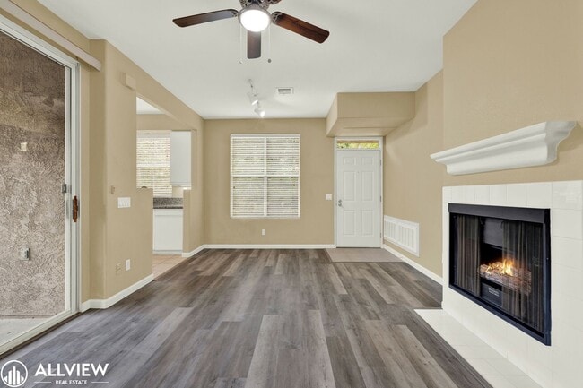 Foto del edificio - Ground-Floor, 2 Bed/2 Bath, Prime Carmel Valley Condo with Resort Amenities!