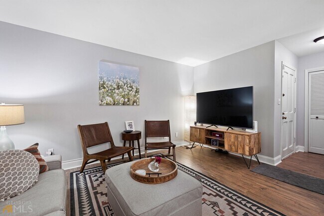 Building Photo - 83 La Rue Pl NW