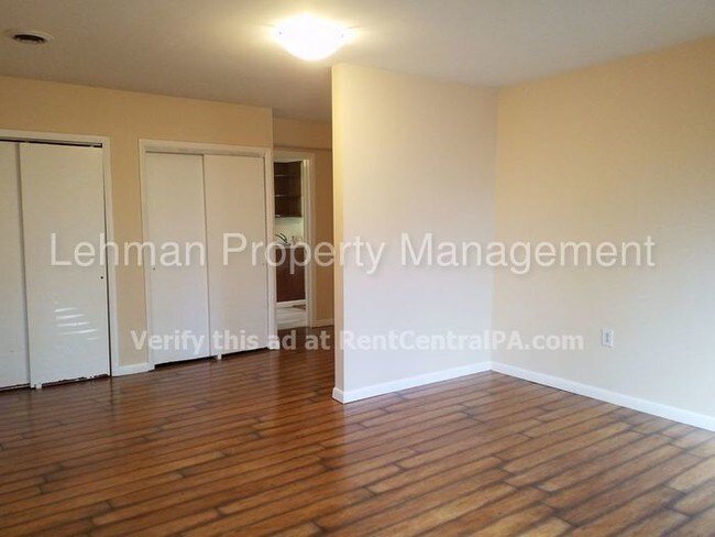 Building Photo - 515 Hill Rd Apt A