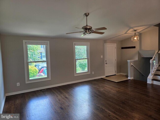 Foto del edificio - 12920 Framingham Ct