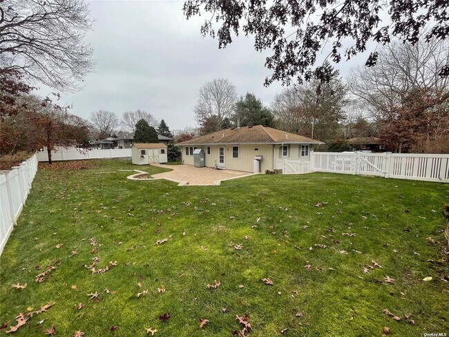 Building Photo - 451 Brookhaven Ave