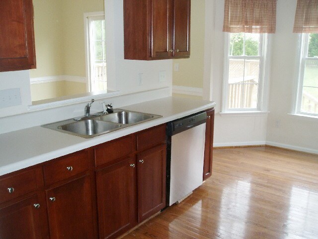 Building Photo - 106 Old House Ct