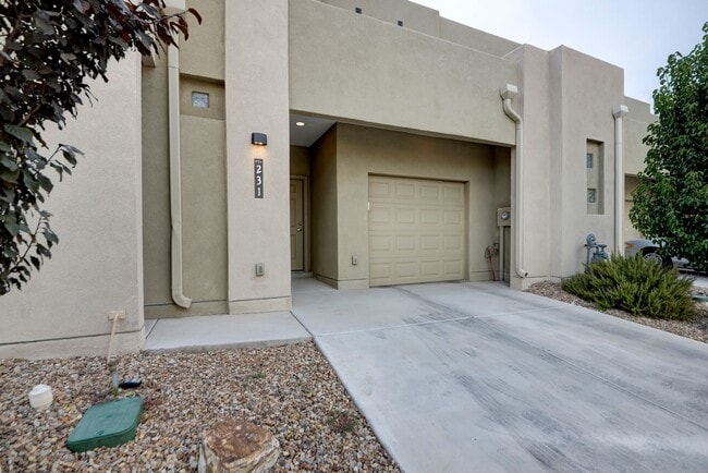 Foto del edificio - Amazing Modern 4 Bedroom in North Valley A...