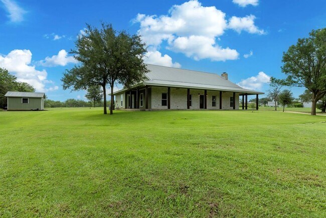 Foto del edificio - 1725 Lower Red Rock Rd