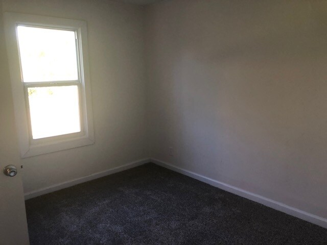 Foto del edificio - 7101 Fordshire Ln