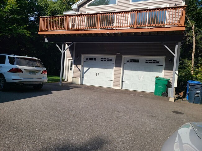 Foto del edificio - Beautiful 3 Bedroom House - Cozy Up This W...