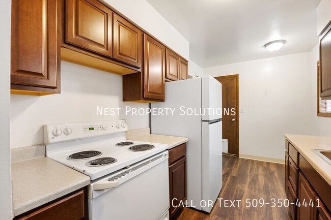 Building Photo - 1231 Arlington Dr