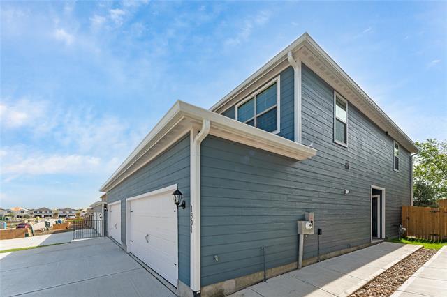 Primary Photo - 1301 Parker Dr