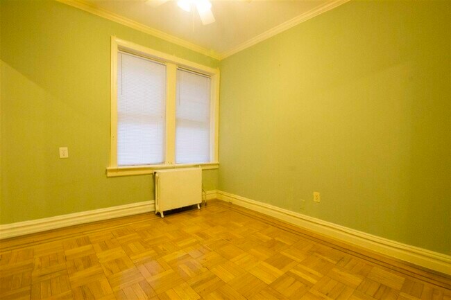 Foto del edificio - 35-39-39 51st St