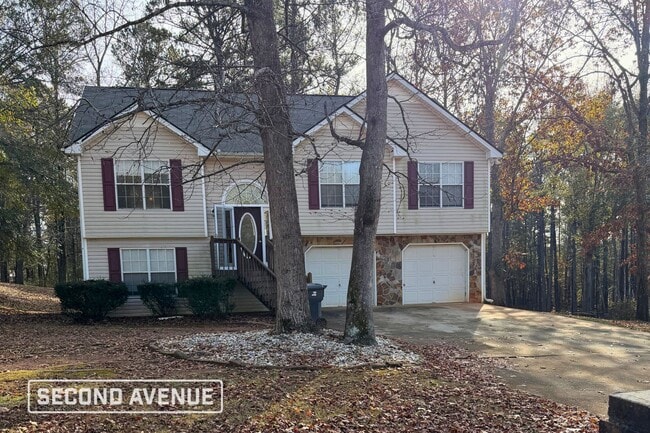 Building Photo - 75 Lark Rd