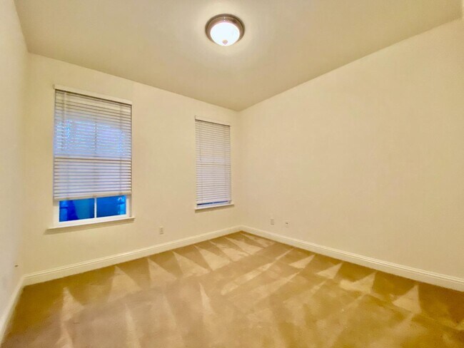 Building Photo - 11849 Cobble Brook Dr