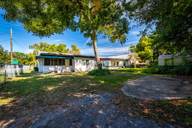 Foto del edificio - 1602 Wambolt St