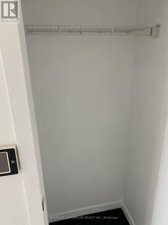 Photo du bâtiment - 55 Bremner Blvd