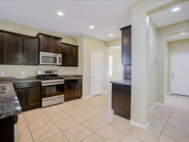 Building Photo - 3-Bedroom, 2-Bathroom in Marana AZ!
