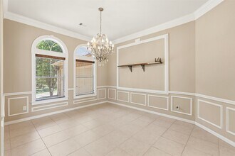 Building Photo - 79 Melrose Dr