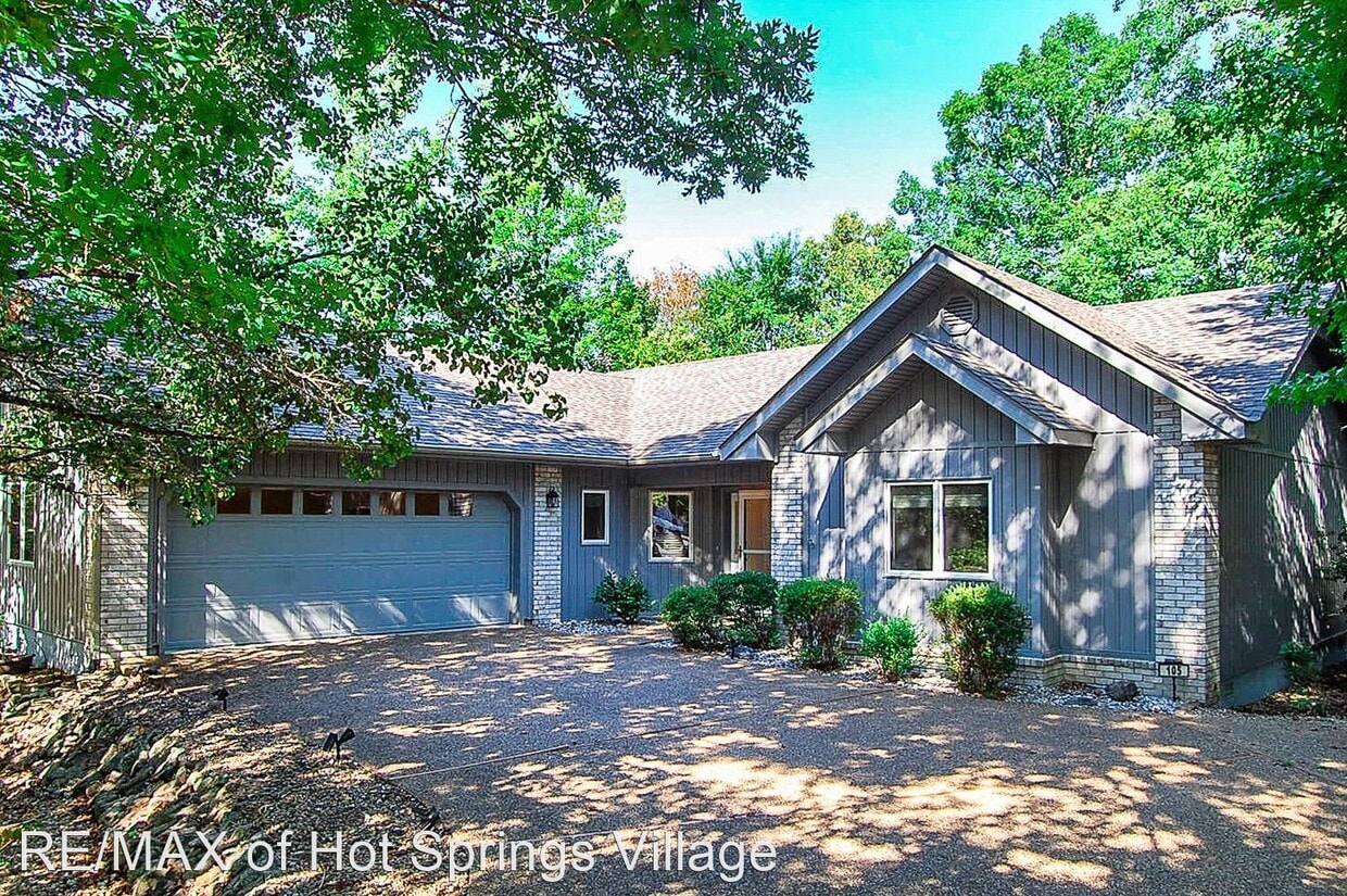 Primary Photo - 3 br, 2 bath House - 105 Cifuentes Way